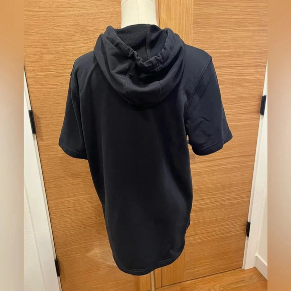 UNDER ARMOUR -Short sleeve mens sweatshirt BLACK Size Medium - Picture 4 of 5